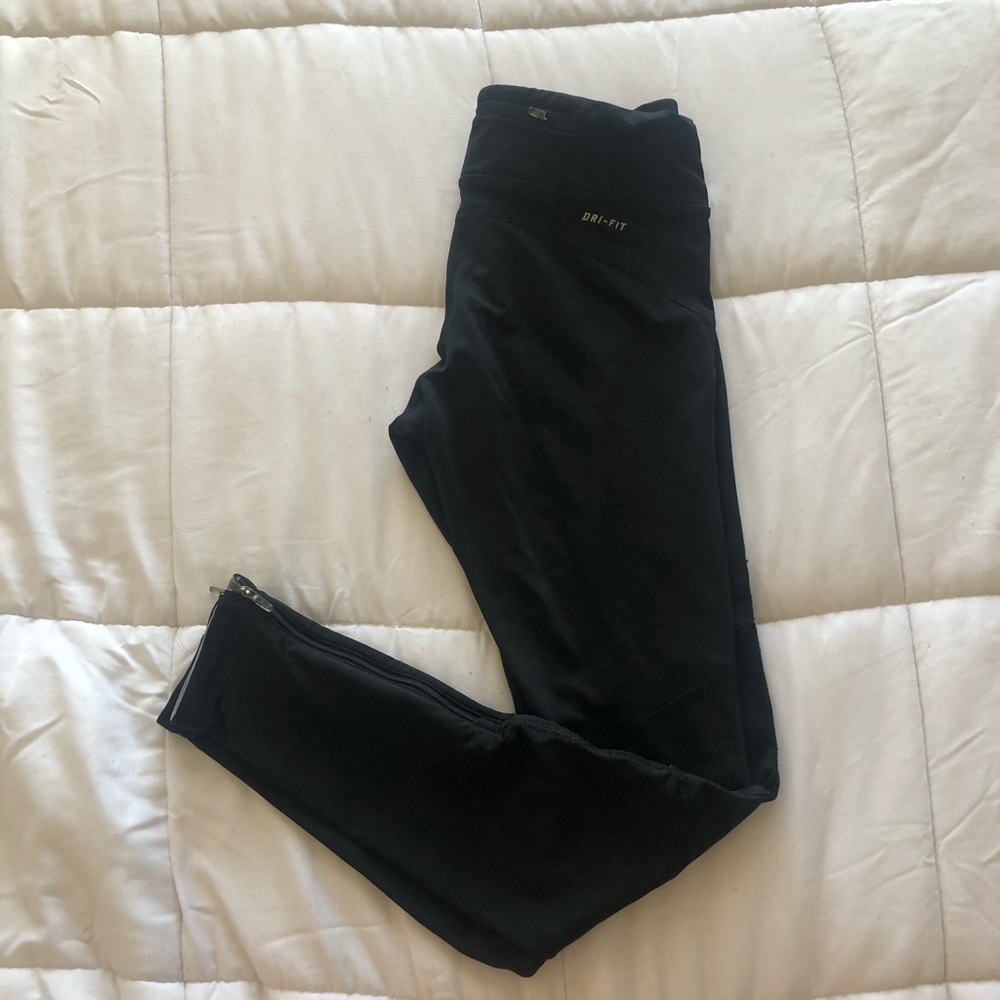 Nike Dri-Fit Black Runners Leggings